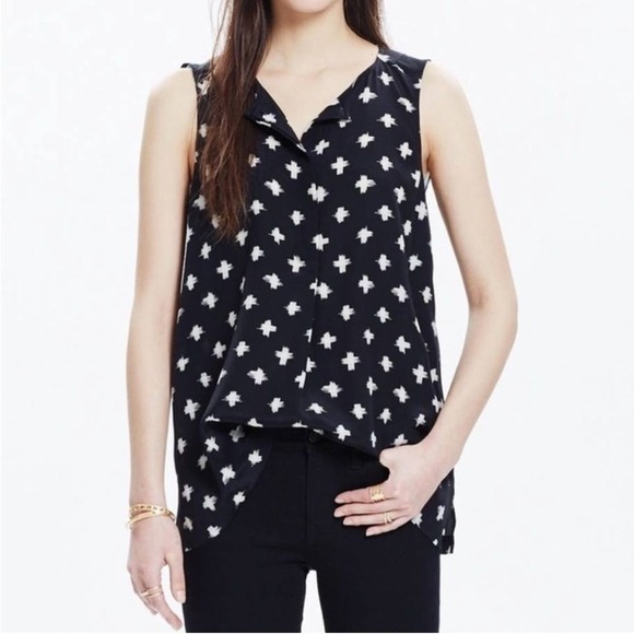 Madewell Tops - Madewell 100% Silk Sleeveless Blouse Black Beige Cross Print Top Small‎ Casual